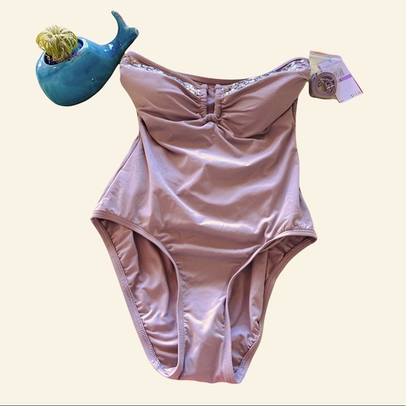 Vince Camuto Other - New Vince Camuto Swimsuit